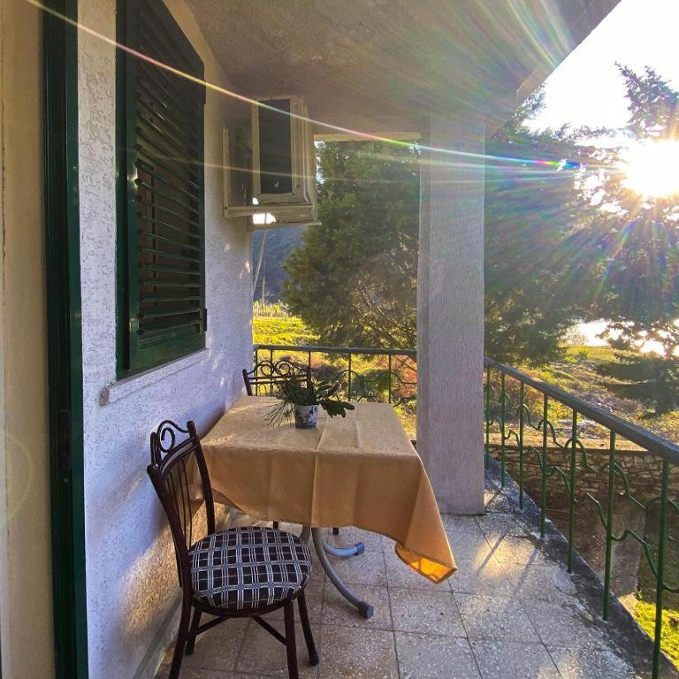 Agroturizem Hotel Vila Franceze Koman 외부 사진
